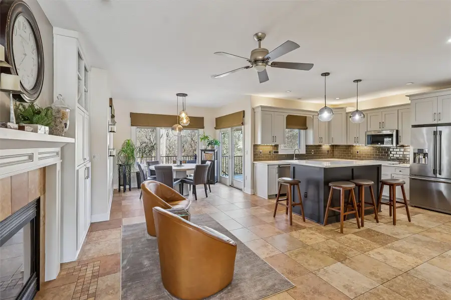 16205 Boston Parkway, Clive, IA 50325 - #3