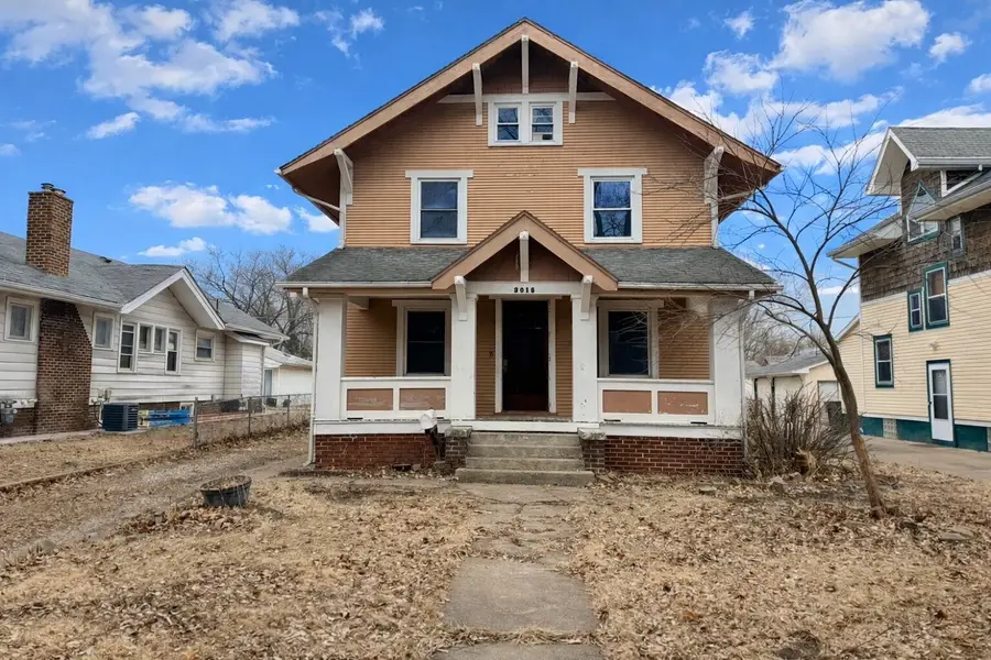 2015 York Street, Des Moines, IA 50316 - #2