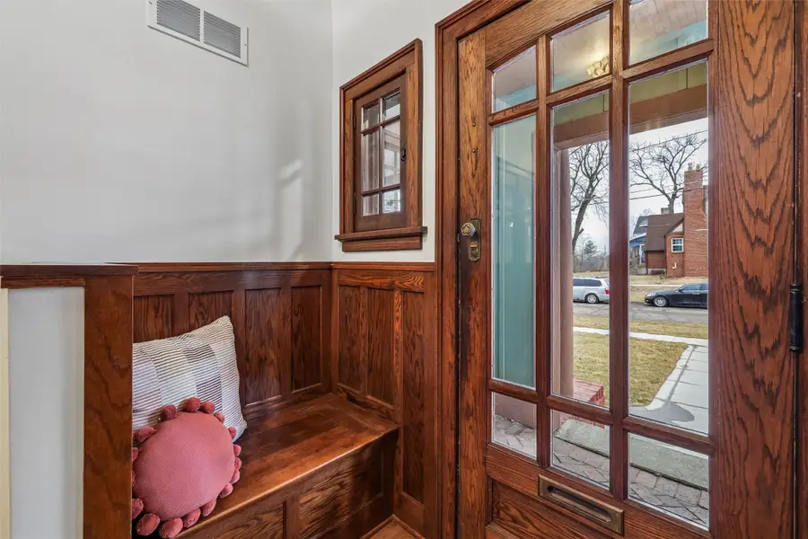 3507 11th Street, Des Moines, IA 50313 - #3