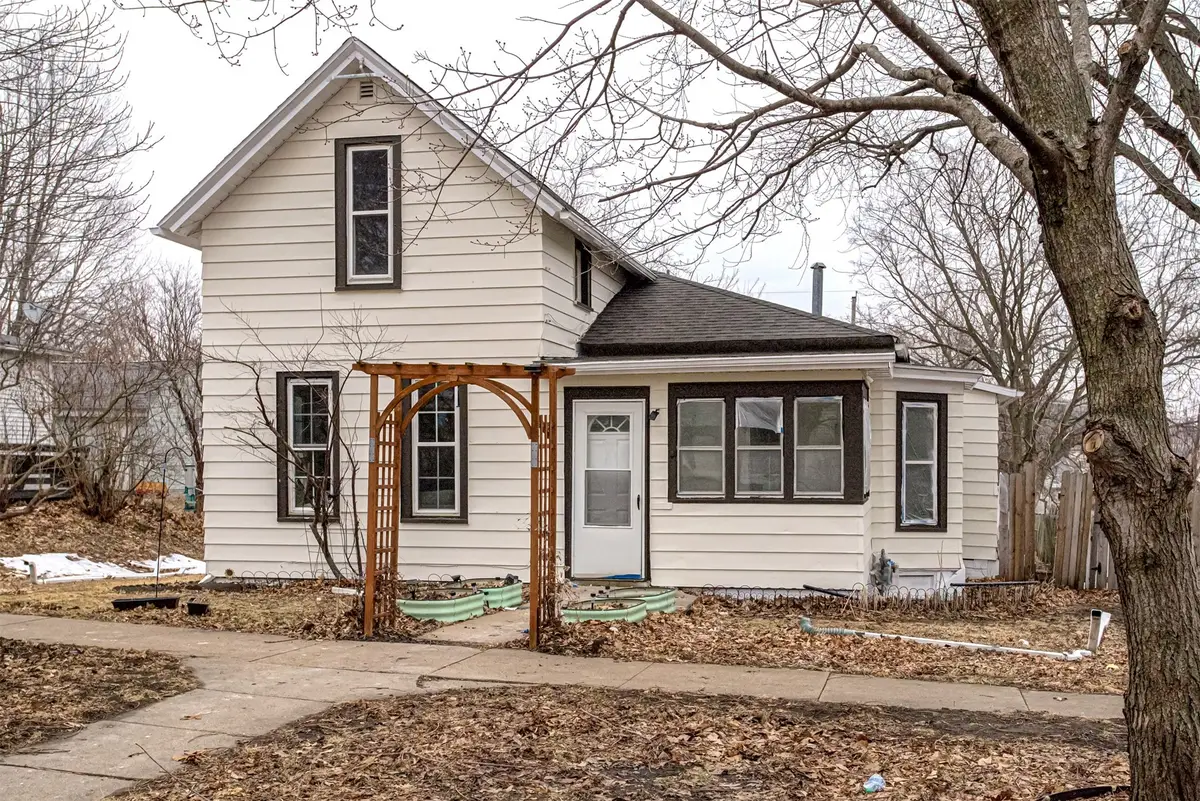 422 Crawford Street, Boone, IA 50036 - #1