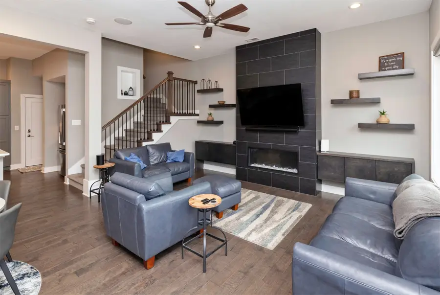 121 E Center Street, Des Moines, IA 50309 - #2