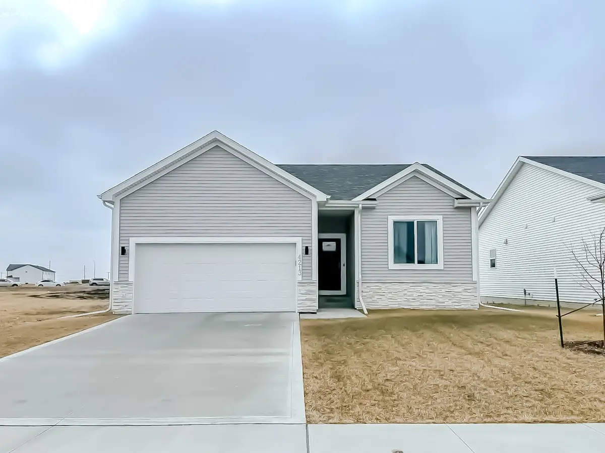 4213 Ne 6th Street Ne, Ankeny, IA 50023 - #1
