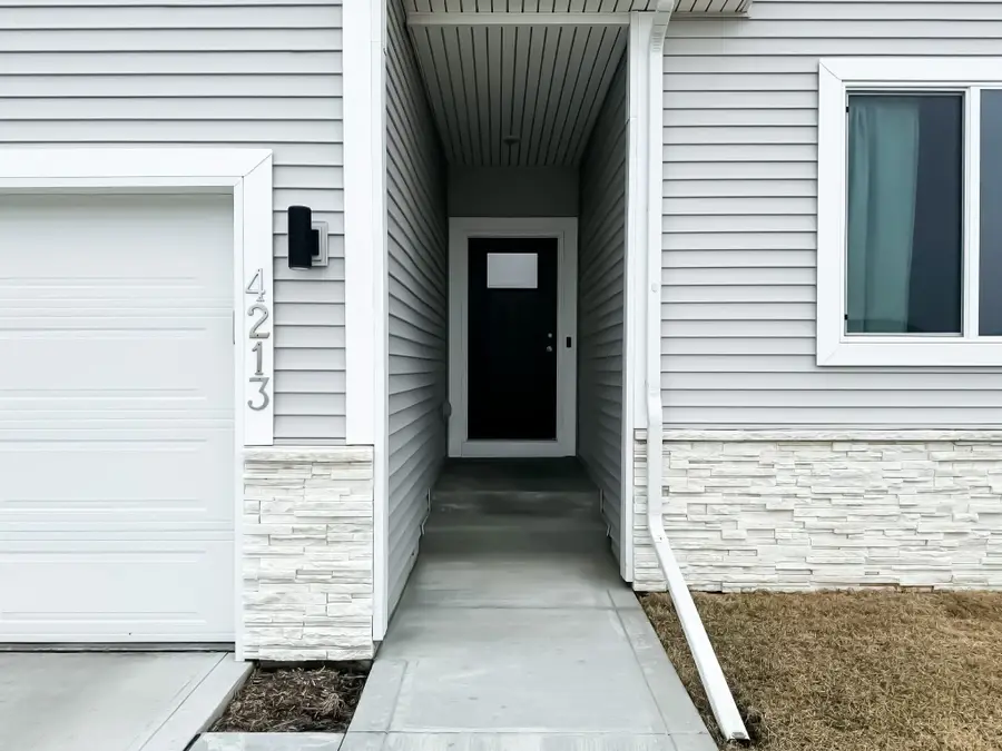 4213 Ne 6th Street Ne, Ankeny, IA 50023 - #3