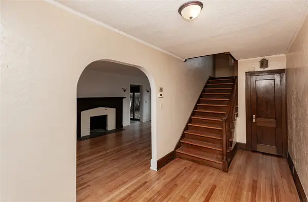 5810 Ingersoll Avenue, Des Moines, IA 50312