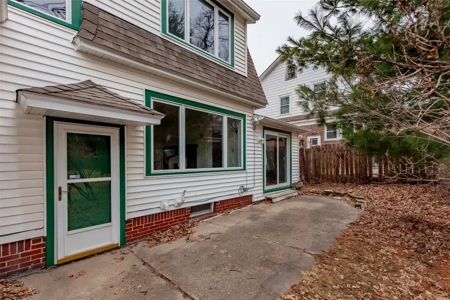 5810 Ingersoll Avenue, Des Moines, IA 50312 - #3