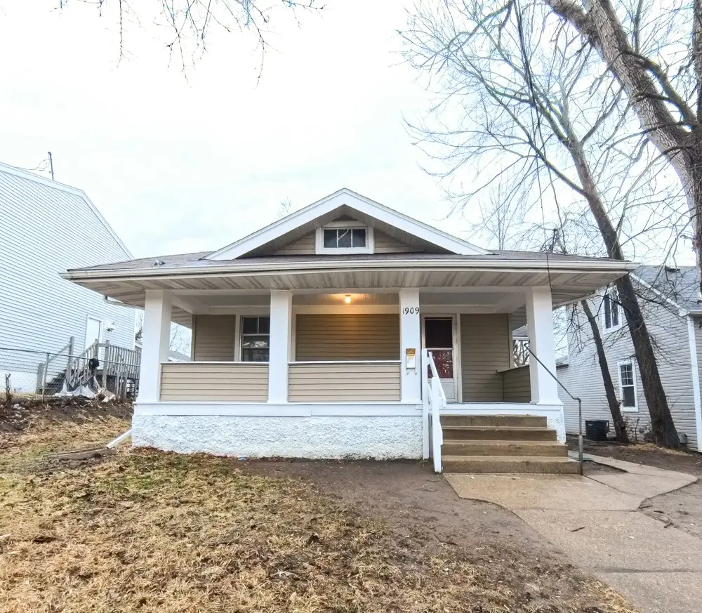 1909 Washington Avenue, Des Moines, IA 50314 - #1