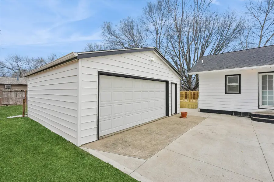 603 Lally Street, Des Moines, IA 50315 - #3