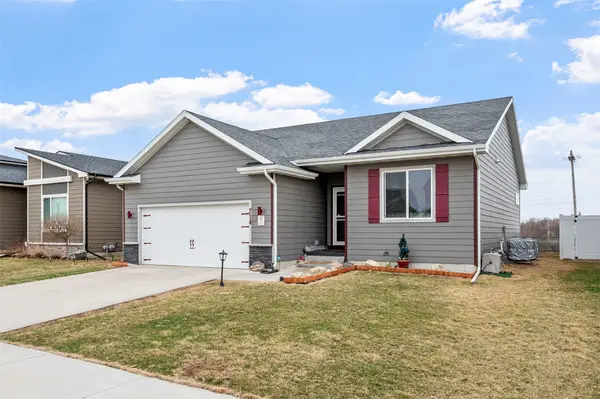 714 SE 69th Street, Pleasant Hill, IA 50327