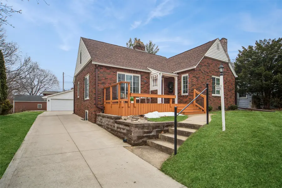 5716 Kingman Avenue, Des Moines, IA 50311 - #2