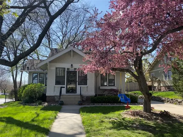 904 45th Street, Des Moines, IA 50312