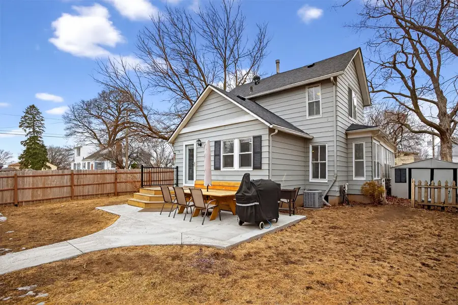 5638 University Avenue, Des Moines, IA 50311 - #2