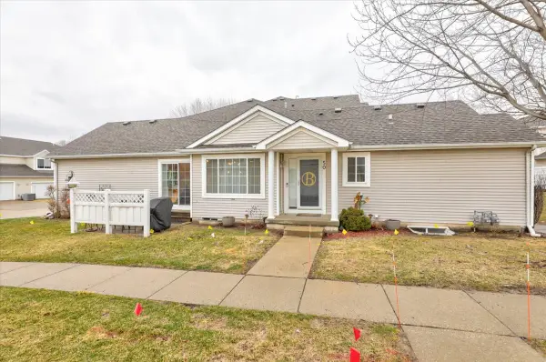 1400 S 52nd Street #50, West Des Moines, IA 50265