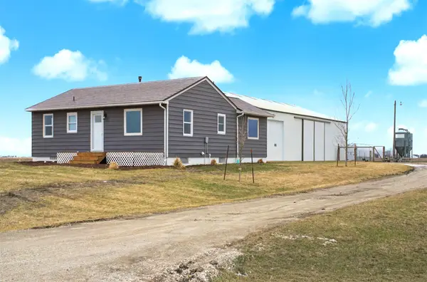 3240 Hammond Avenue, Stanhope, IA 50246