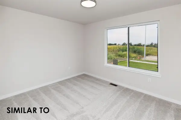 1120 Featherstone Avenue Ne, Bondurant, IA 50035