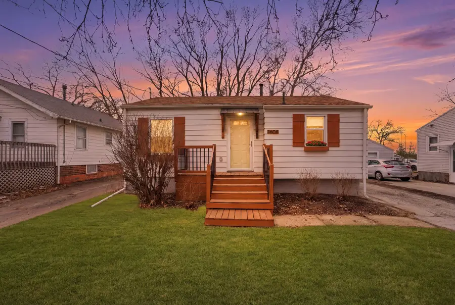 3608 59th Street, Des Moines, IA 50322 - #2