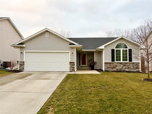 4385 Meadow Valley Drive, West Des Moines, IA 50265