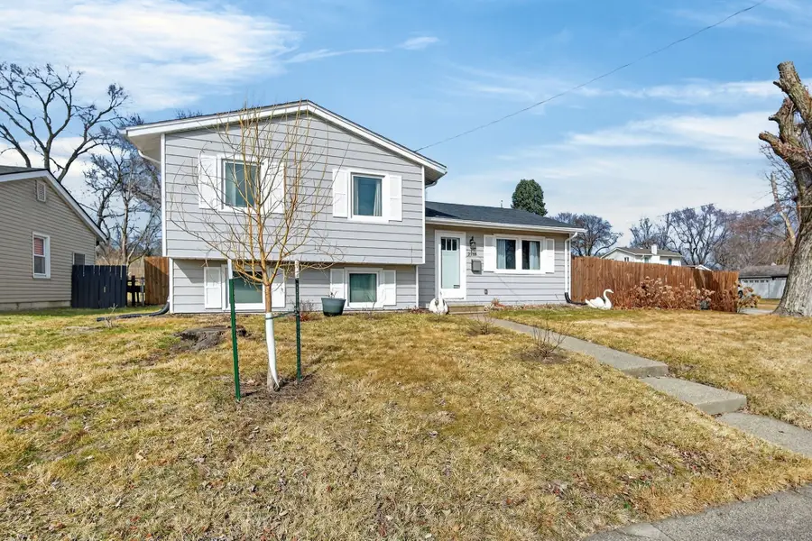 3918 E Ovid Avenue, Des Moines, IA 50317 - #2