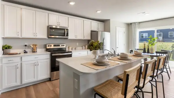 4753 170th Place, Urbandale, IA 50323