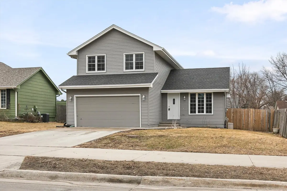 4249 E Douglas Avenue, Des Moines, IA 50317 - #1