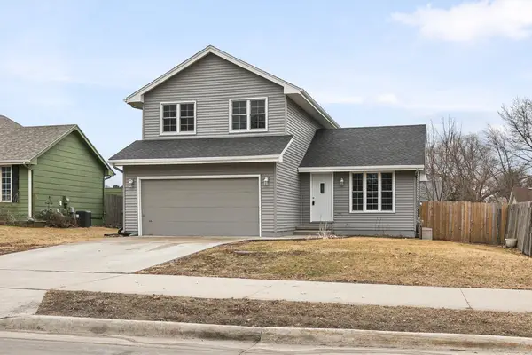 4249 E Douglas Avenue, Des Moines, IA 50317