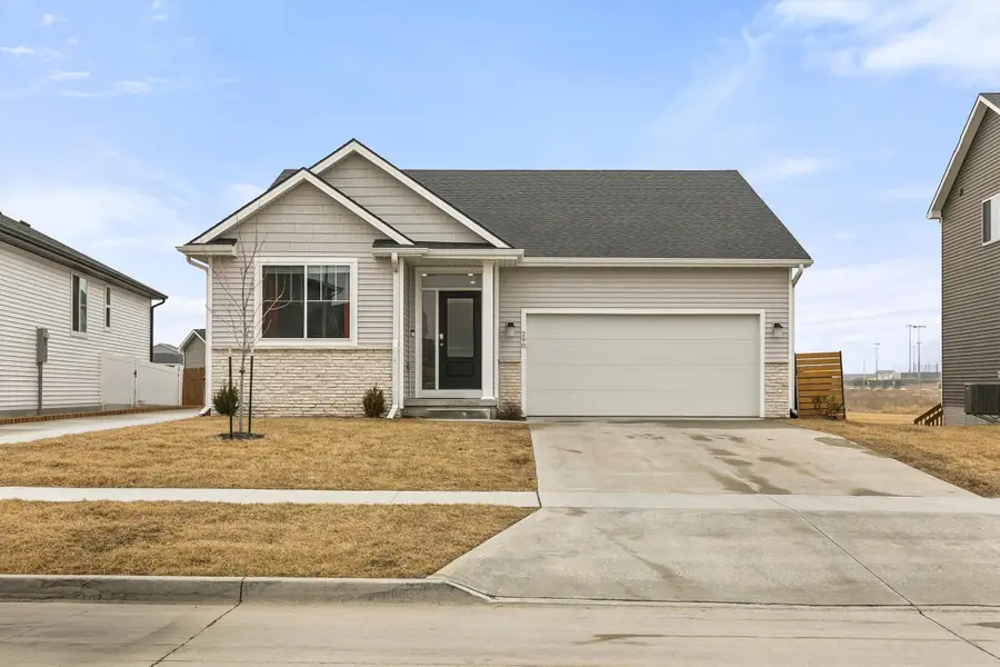 290 NW Rosemont Circle, Waukee, IA 50263 - #2