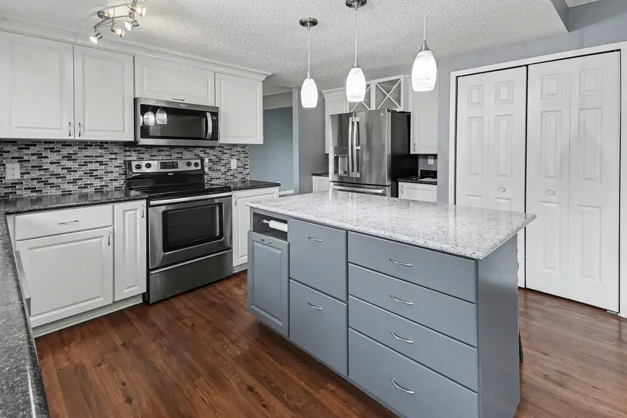 6187 SE 6th Avenue, Pleasant Hill, IA 50327 - #3