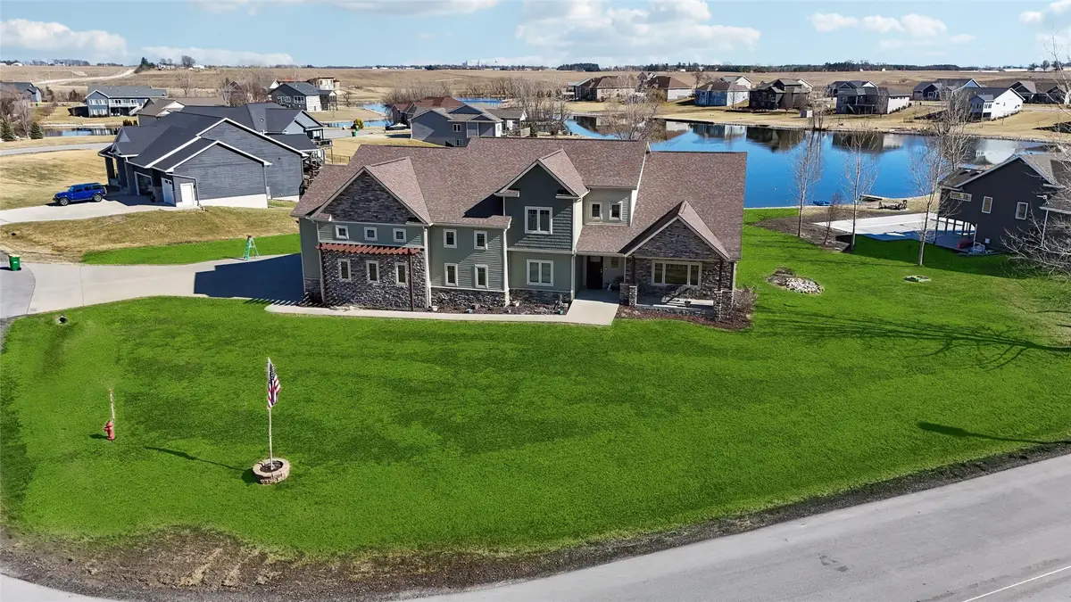 110 Lake Shore Drive, Dallas Center, IA 50063 - #1