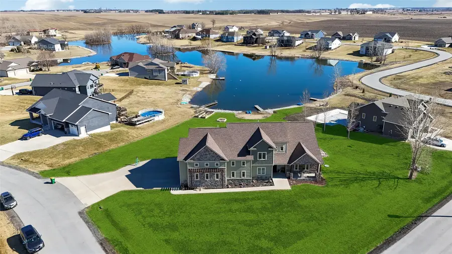 110 Lake Shore Drive, Dallas Center, IA 50063 - #2