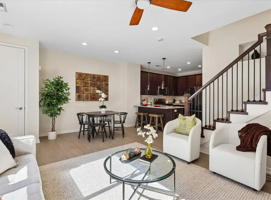 1633 Grand Avenue, Des Moines, IA 50309 - #3