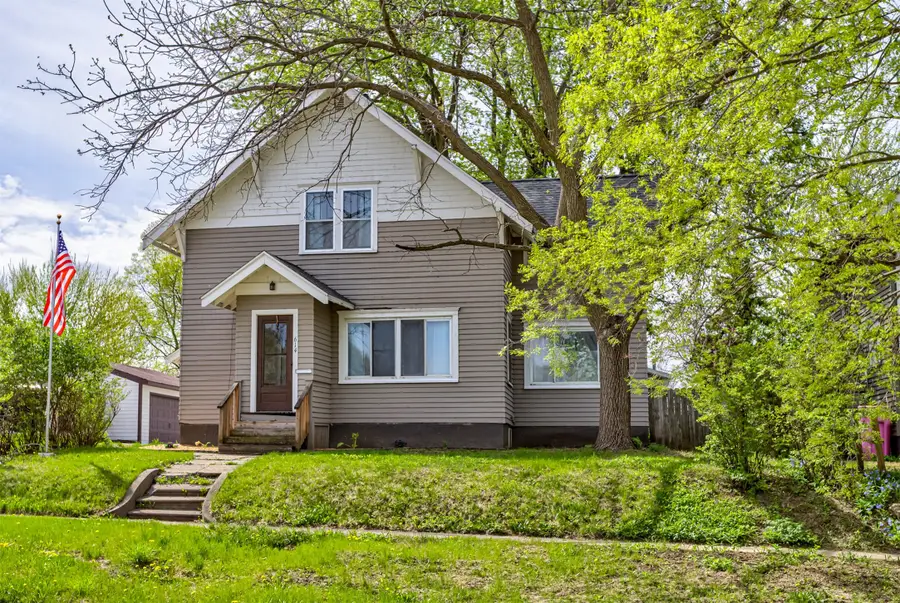 614 Mamie Eisenhower Avenue, Boone, IA 50036 - #2