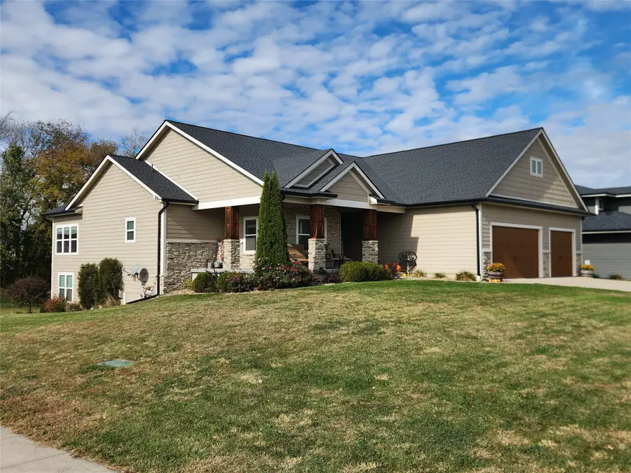 8002 NW 104th Court, Johnston, IA 50131 - #2