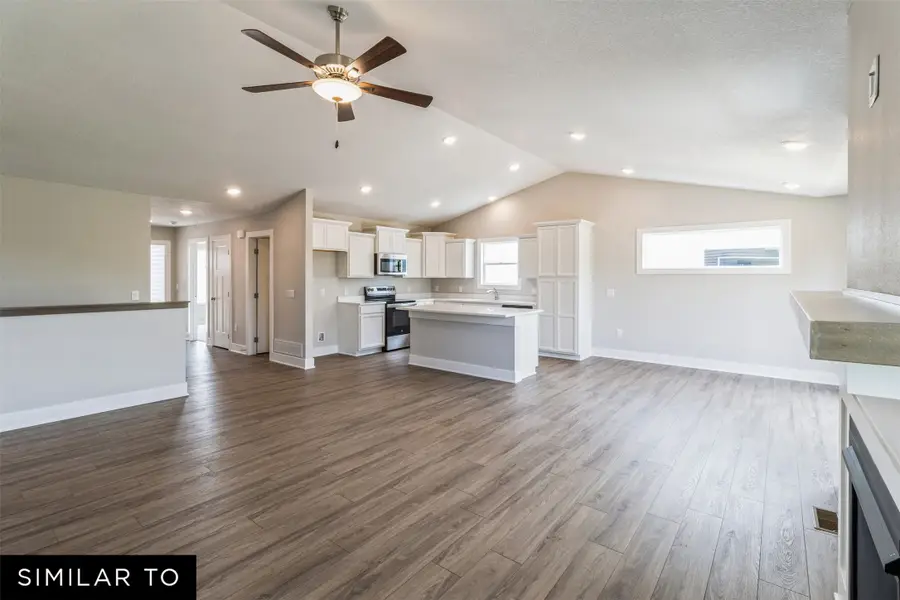 2910 NW Reinhart Drive, Ankeny, IA 50023 - #3