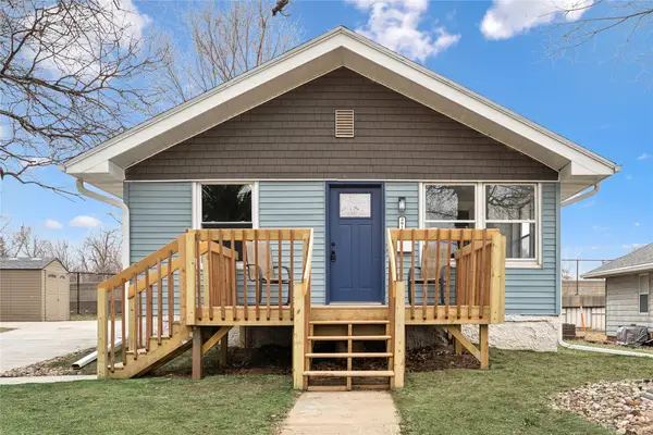 2819 Rollins Avenue, Des Moines, IA 50312