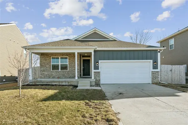 156 Dakota Circle, Waukee, IA 50263