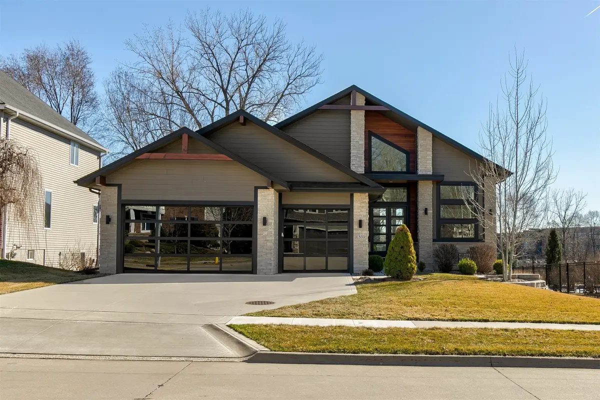 6309 Sudbury Court, Johnston, IA 50131 - #1