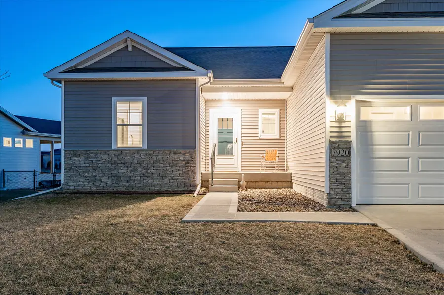 7920 NW 95th Street, Johnston, IA 50131 - #2