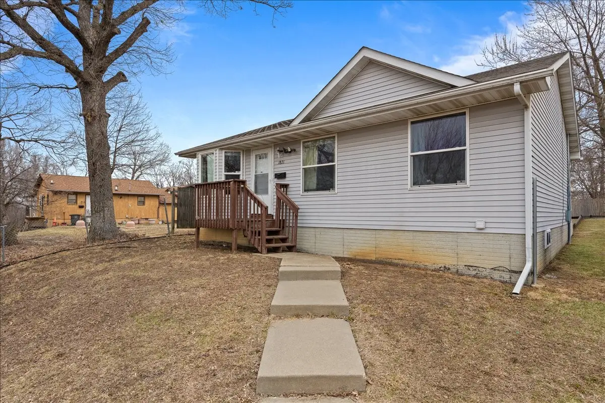 1821 12th Street, Des Moines, IA 50314 - #1