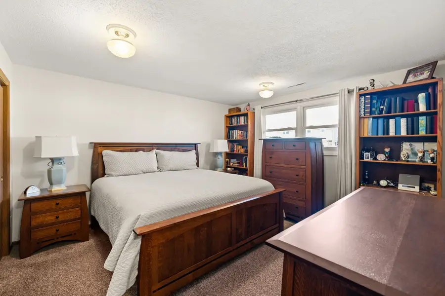 409 NE 9th Street, Ankeny, IA 50021 - #2