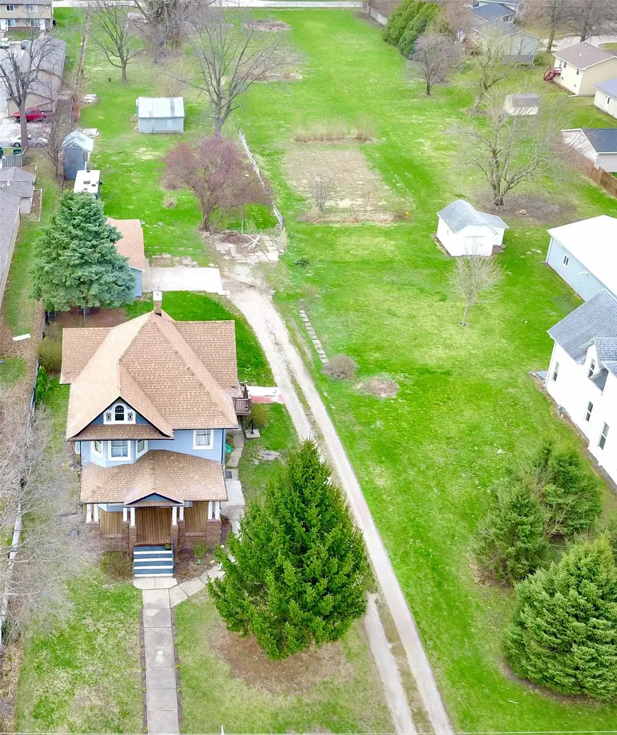 426 East Street, Grinnell, IA 50112 - #2