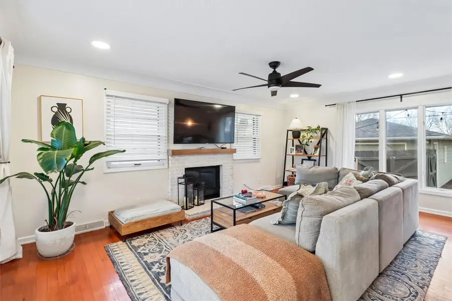 3103 Vilura Parkway, Des Moines, IA 50310 - #3