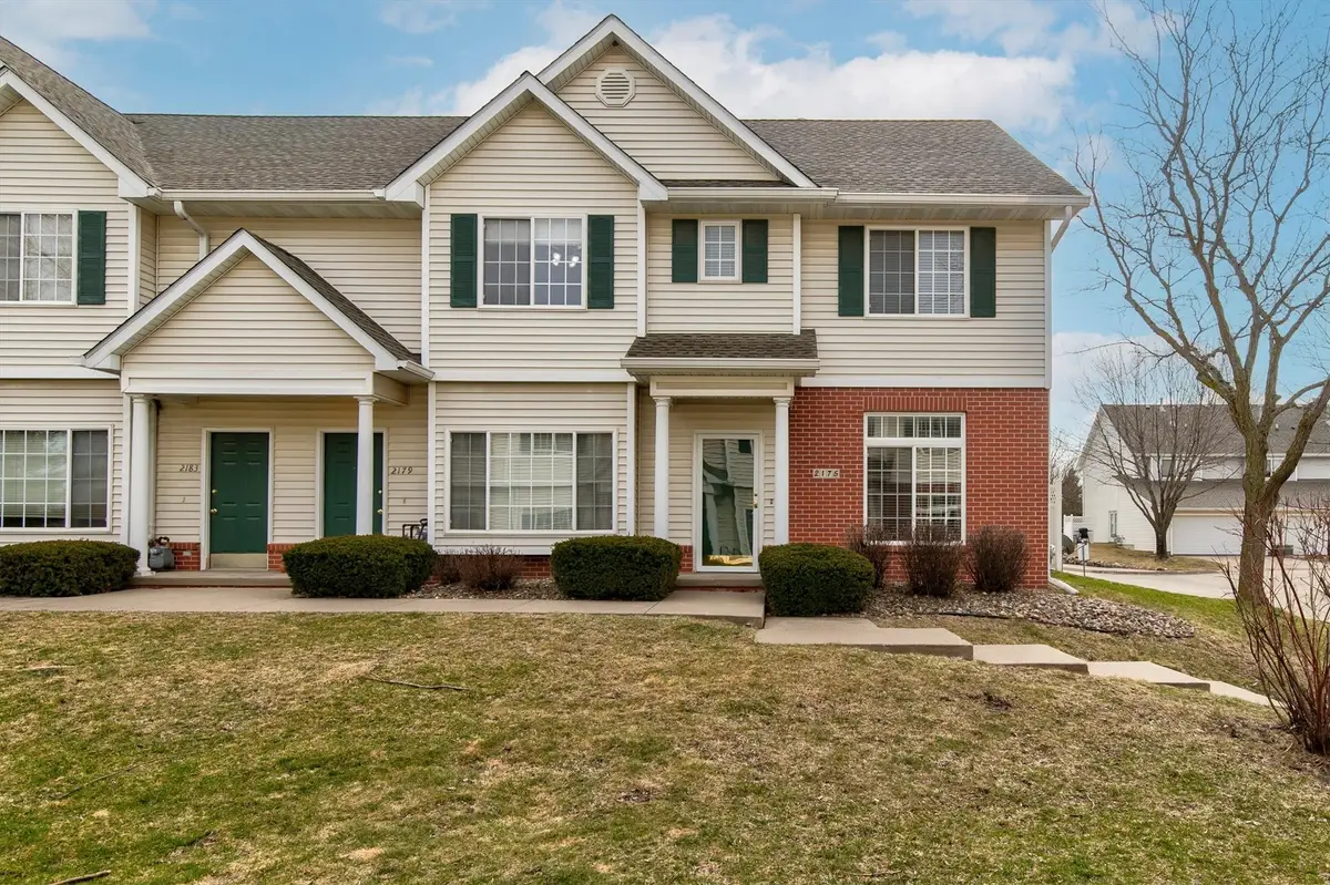 2175 Ridgeview Circle, Clive, IA 50325 - #1