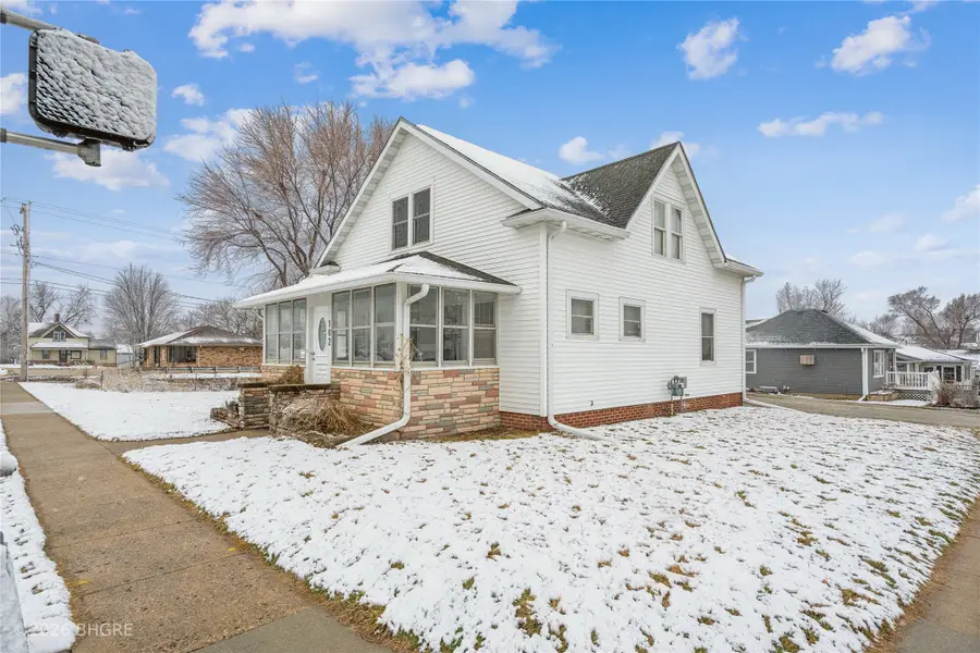 102 S Kennedy Avenue, Madrid, IA 50156 - #2