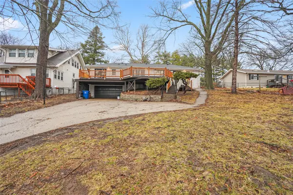 3225 Easton Boulevard, Des Moines, IA 50317