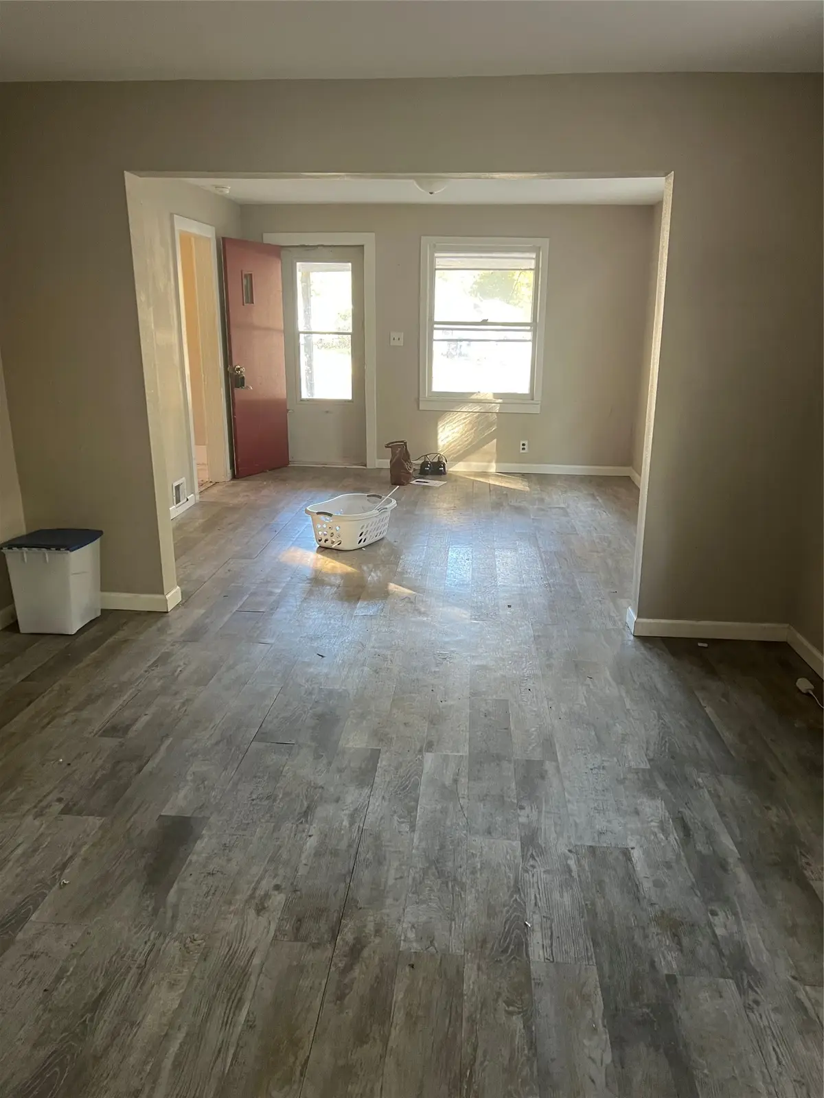 4044 2nd Avenue, Des Moines, IA 50313 - #1