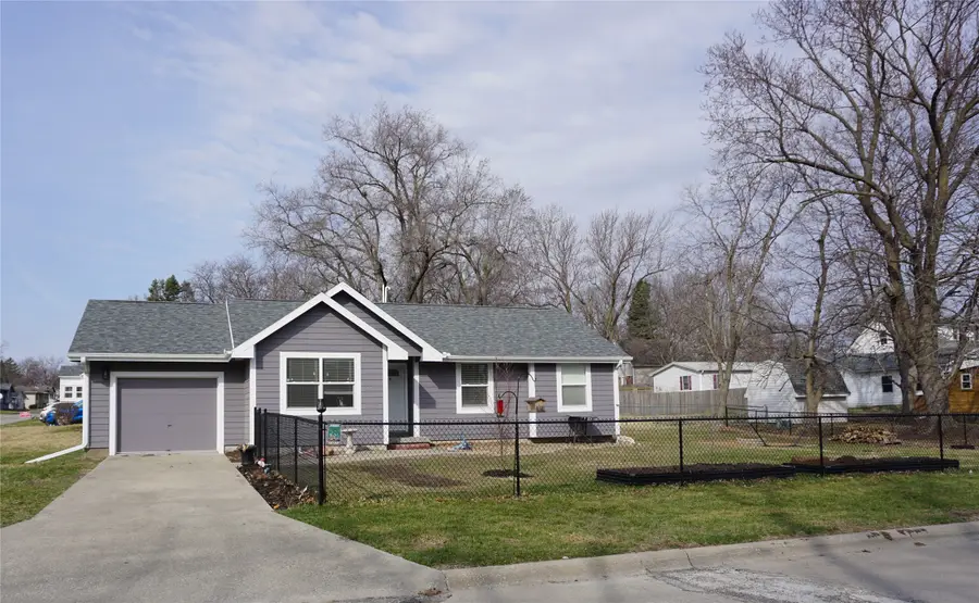 710 N 3rd Avenue, Winterset, IA 50273 - #2