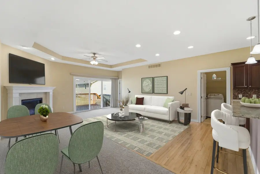 13007 Alpine Drive, Urbandale, IA 50323 - #3