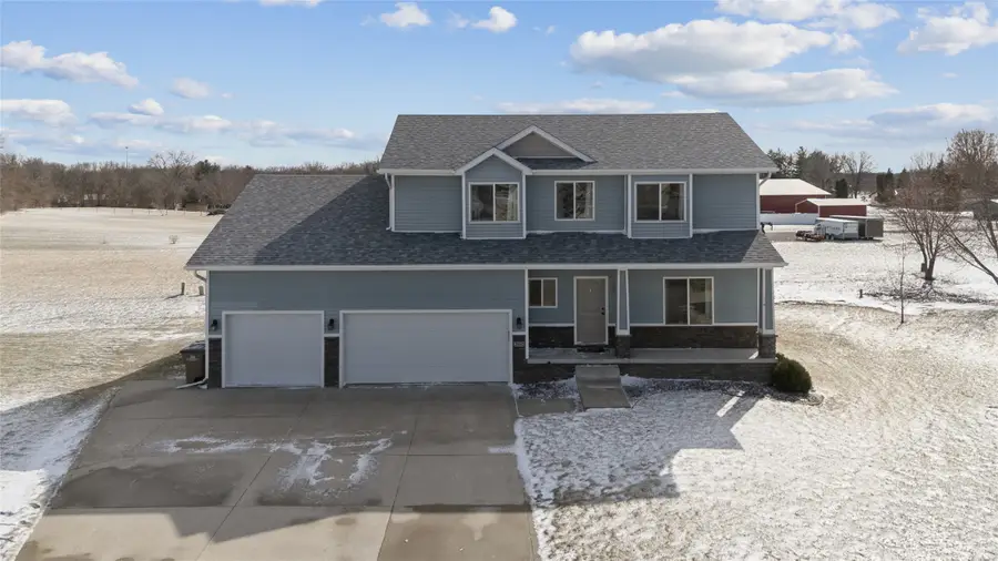 260 SE Dorr Court, Pleasant Hill, IA 50327 - #2