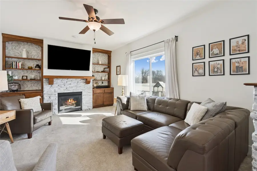 260 SE Dorr Court, Pleasant Hill, IA 50327 - #3