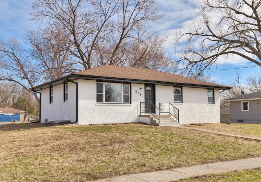 2419 E 23rd Street, Des Moines, IA 50317 - #3