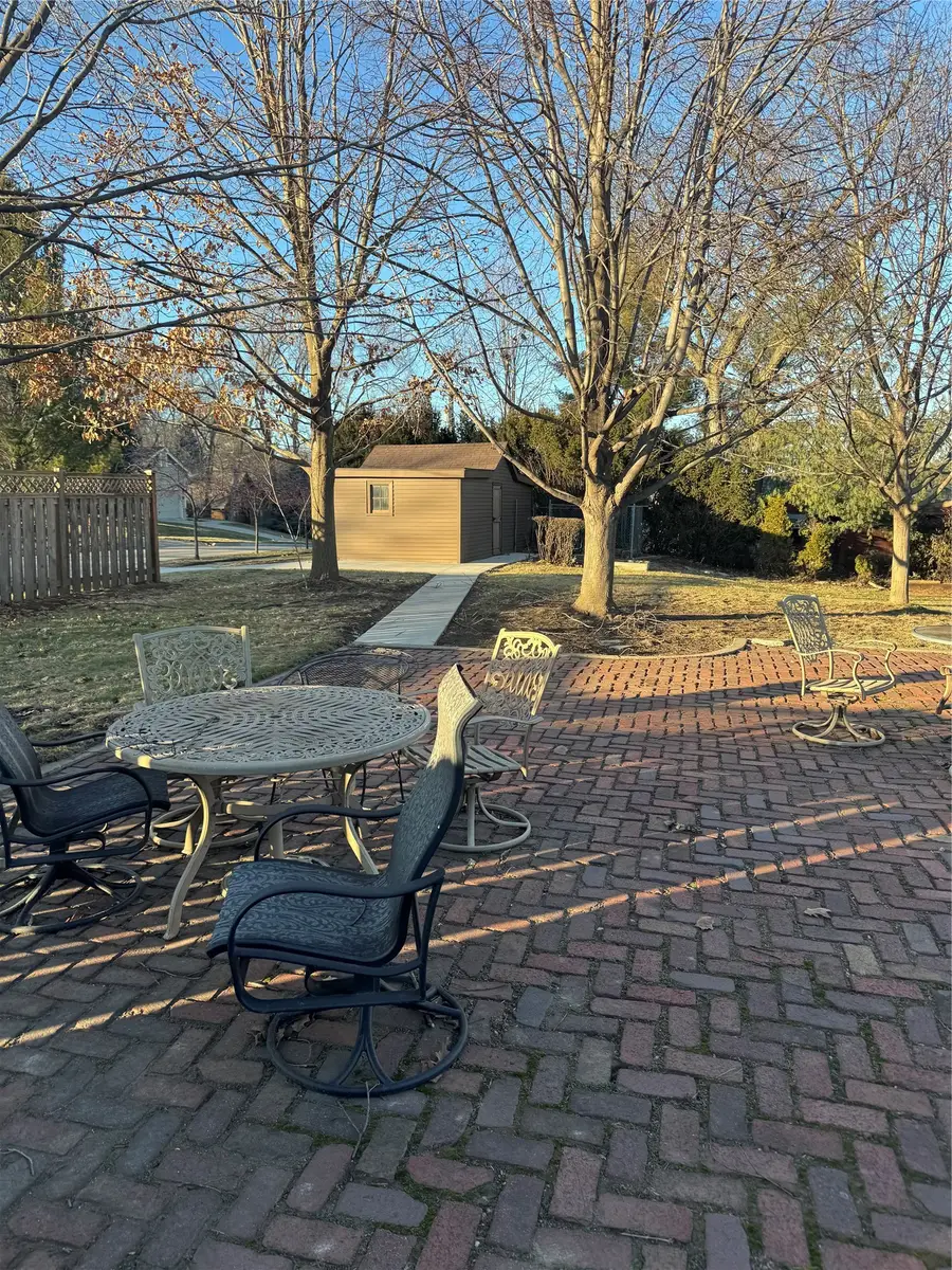 515 Ashworth Road, West Des Moines, IA 50265 - #3